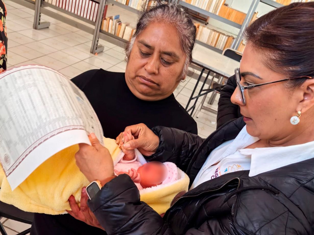 La Caravana de Salud y Servicios del DIF Huamantla realiza jornada en el barrio de Santa Anita